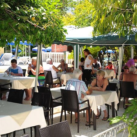 Riverside Garden Resort Karavas  Bagian luar foto